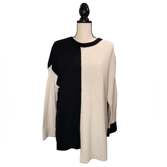 Alice + Olivia Black & Cream Colorblock Oversized Sweater | Size L - Picture 3 of 9